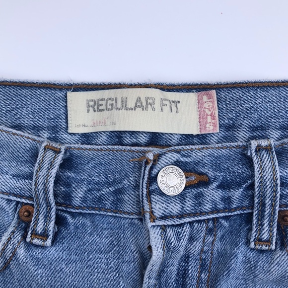 LEVI’S DENIM SHORTS - Picture 7 of 8